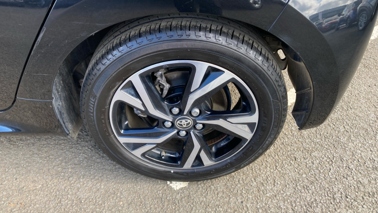 Toyota Yaris 1.5 Hybrid Design 5dr CVT Hybrid Hatchback